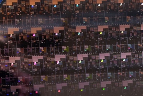 又縮小了！IBM官宣，已造出全球首顆2nm EUV芯片